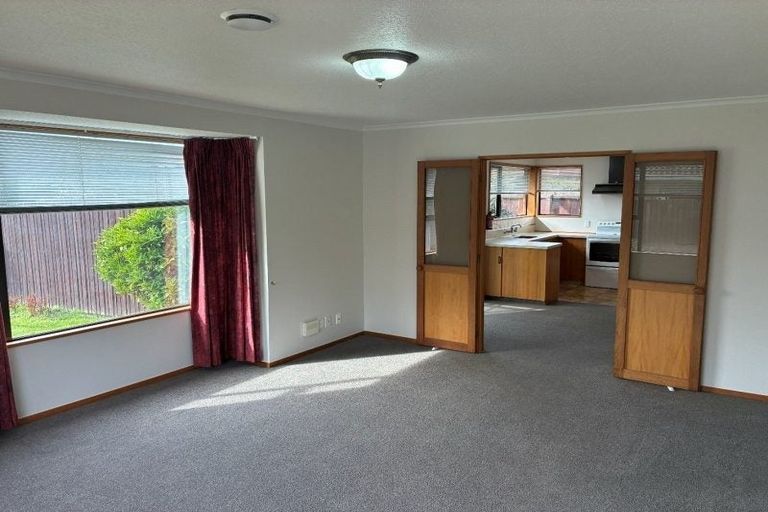 Photo of property in 1/15 Thornhill Place, Sockburn, Christchurch, 8042