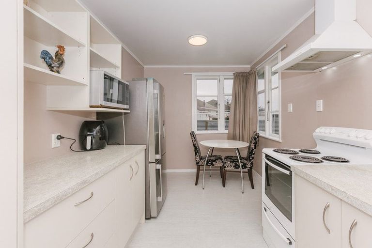 Photo of property in 45 Tweed Street, Roslyn, Palmerston North, 4414