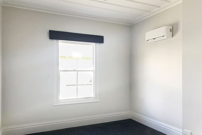 Photo of property in 215 Ferguson Street, Palmerston North, 4410