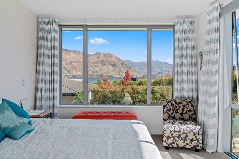 Photo of property in 3 Clearview Street, Wanaka, 9305