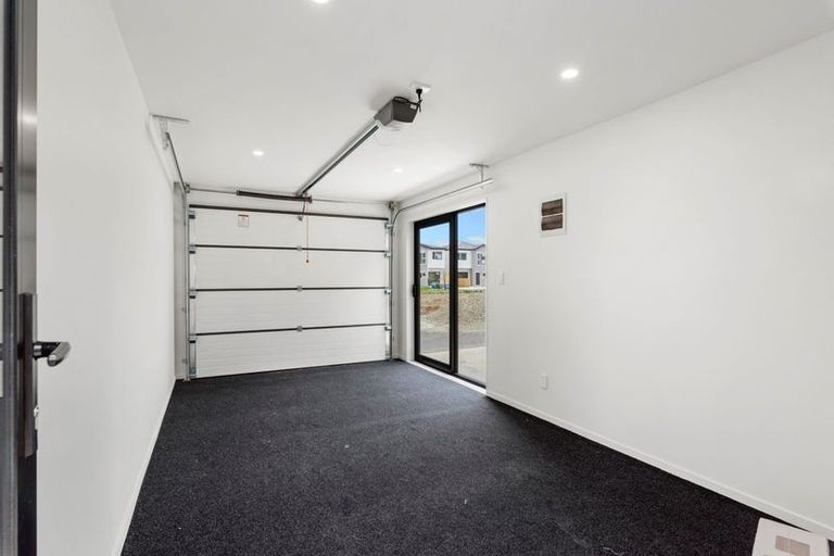 Photo of property in 65 Survila Street, Papakura, 2110