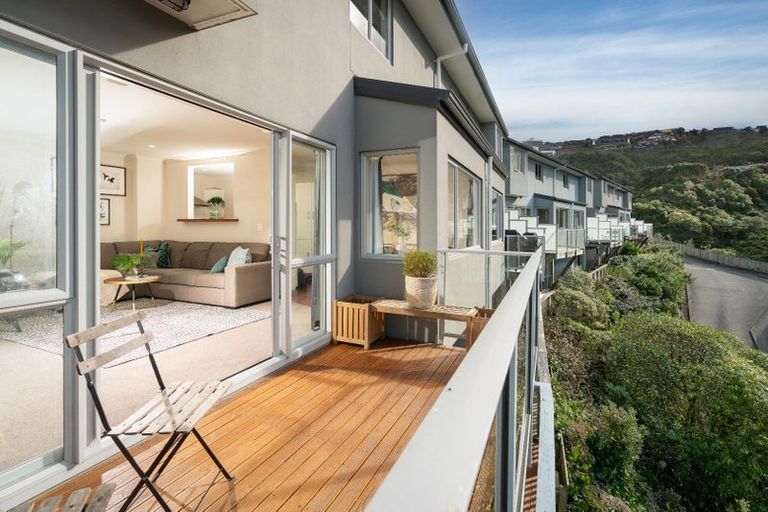 Photo of property in Onslow Heights, 17f Onslow Road, Khandallah, Wellington, 6035