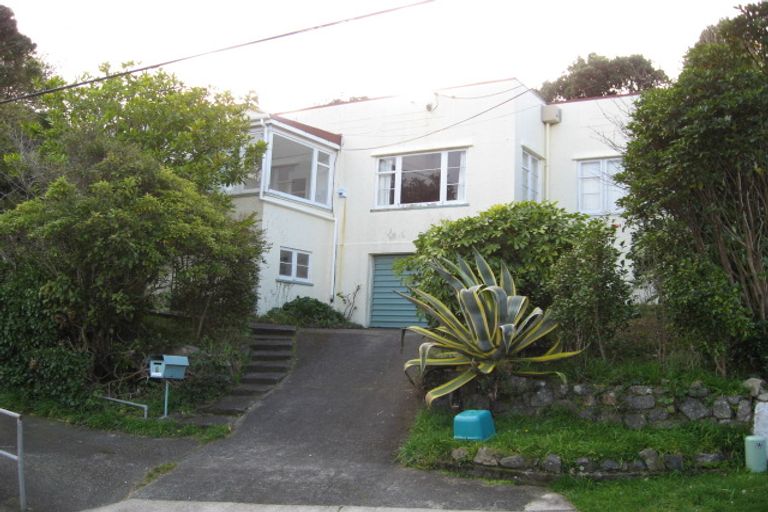 Photo of property in 3 David Crescent, Karori, Wellington, 6012