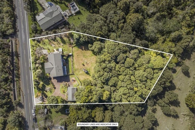 Photo of property in 706 Huia Road, Parau, Auckland, 0604