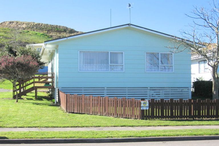 Photo of property in 27 Elsie Morton Place, Papakura, 2110