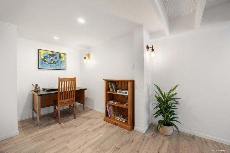 Photo of property in 12 Routly Avenue, Pukekohe, 2120