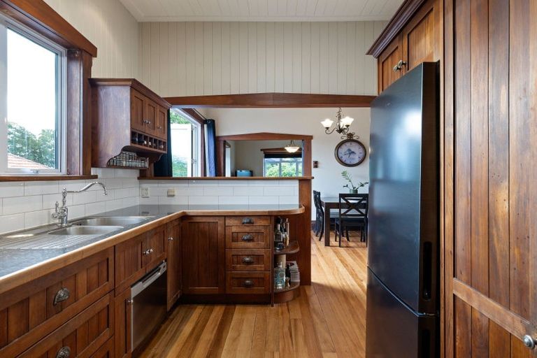 Photo of property in 19 Kiwi Avenue, Forest Lake, Hamilton, 3200