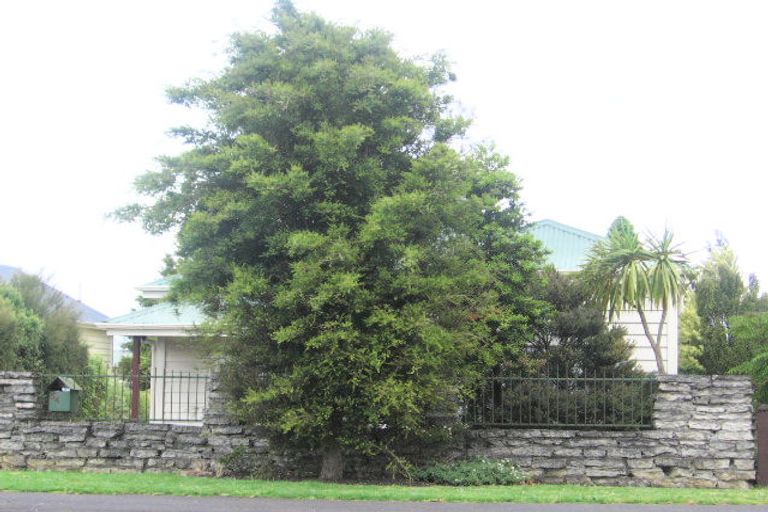 Photo of property in 52 West Street, Pukekohe, 2120