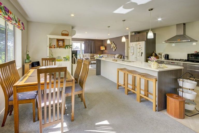 Photo of property in 10 Woodglen Drive, Woodend, 7610