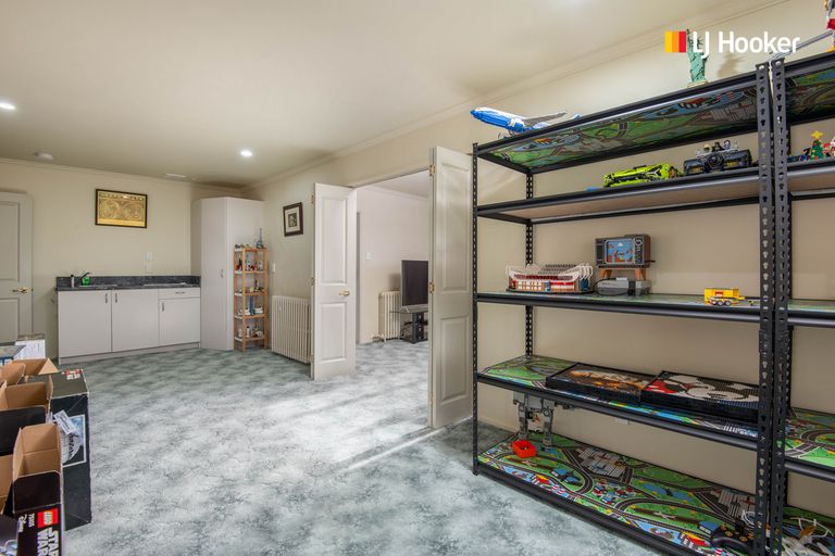 Photo of property in 7 North Foreland Street, Waihola, Milton, 9073