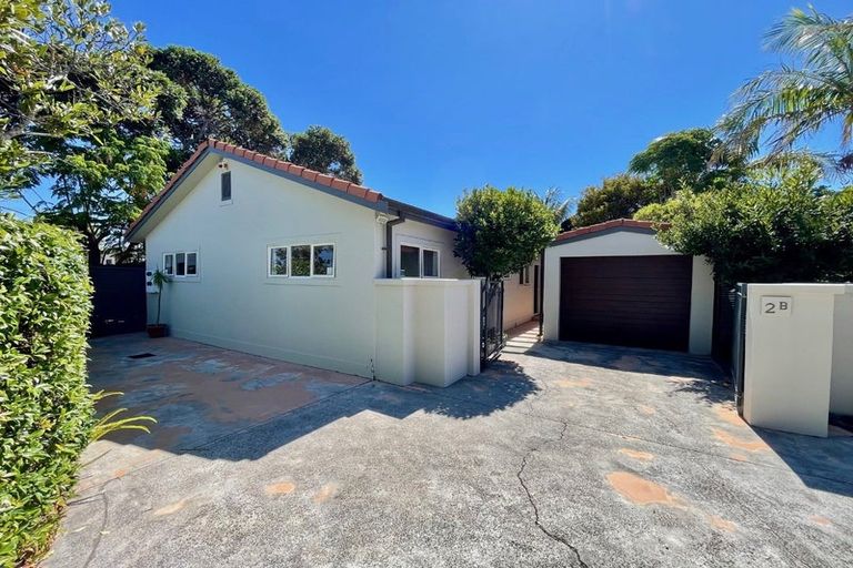 Photo of property in 2/2 Evan Street, Belmont, Auckland, 0622