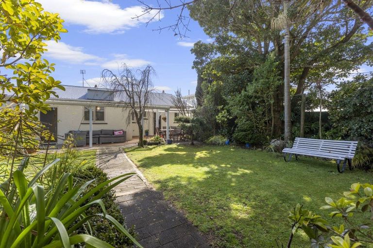 Photo of property in 383 Saint Aubyn Street, Moturoa, New Plymouth, 4310