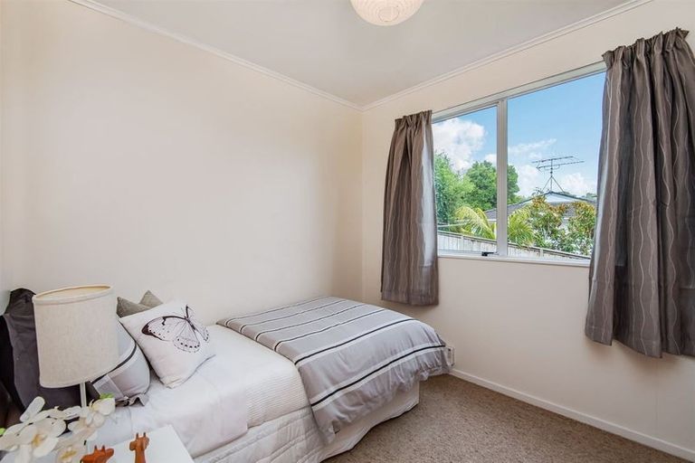 Photo of property in 9 Tesla Place, Totara Vale, Auckland, 0629
