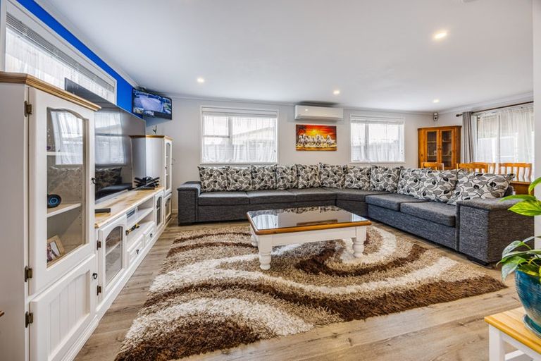 Photo of property in 99 Beatty Road, Pukekohe, 2120