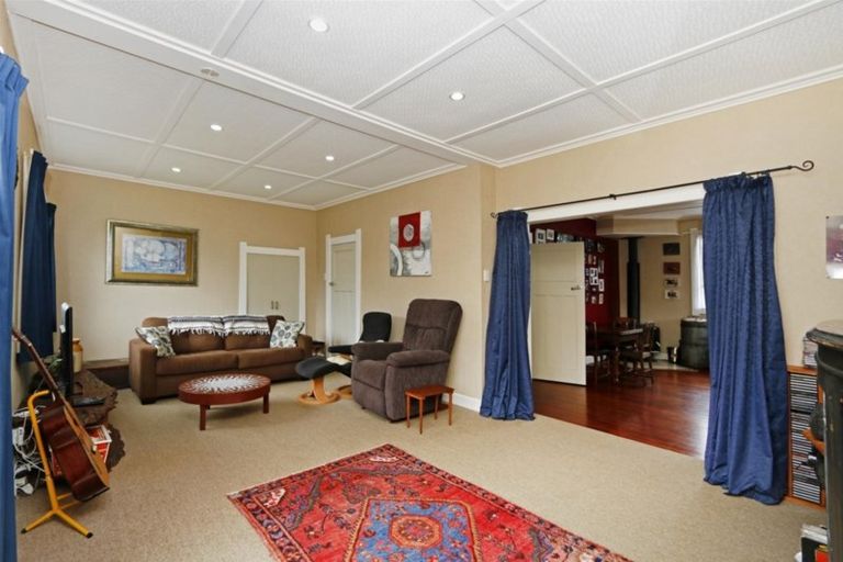 Photo of property in 58 Fox Street, Opunake, 4616