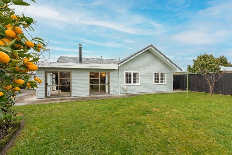 Photo of property in 18 Chippendale Crescent, Highbury, Palmerston North, 4412