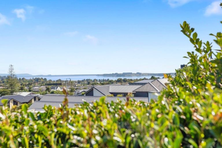 Photo of property in 9 Goldstone Place, Omokoroa, 3114