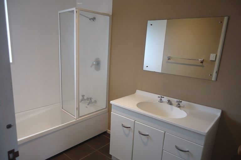 Photo of property in 17 Macmillan Street, Katikati, 3129