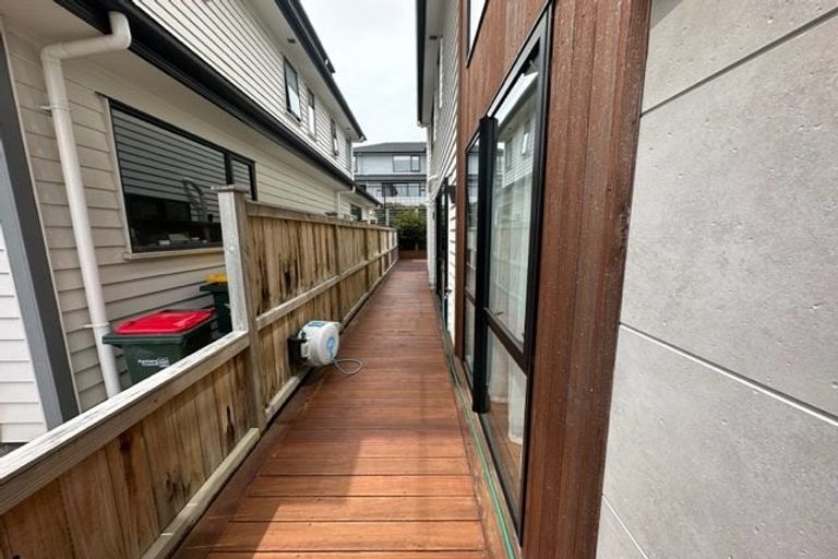 Photo of property in 4 Turutu Place, Long Bay, Auckland, 0630