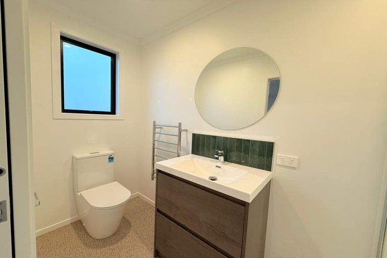 Photo of property in 30c Russell Road, Manurewa, Auckland, 2102