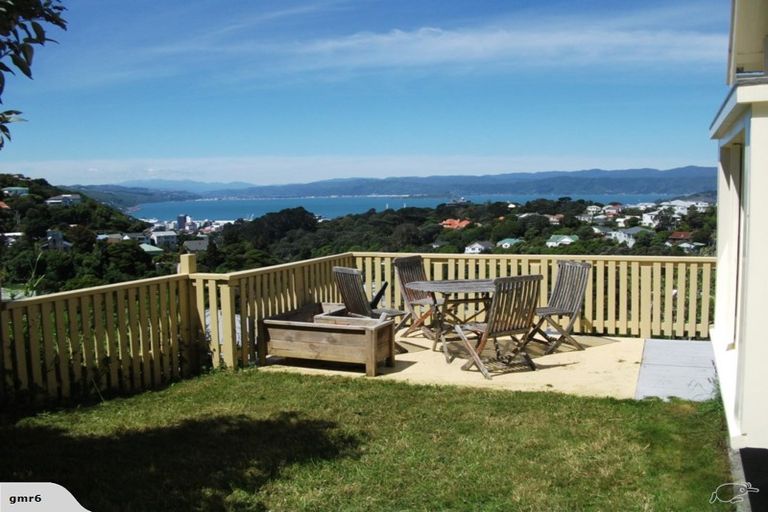 Photo of property in 6 Thorby Street, Northland, Wellington, 6012