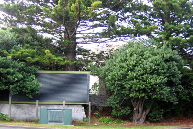 Photo of property in 26 Manly Street, Paraparaumu Beach, Paraparaumu, 5032
