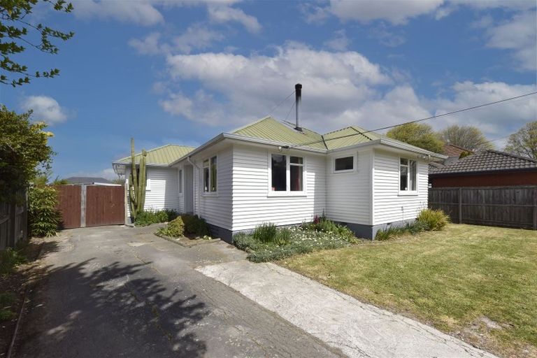 Photo of property in 4 Bellbrook Crescent, Shirley, Christchurch, 8013