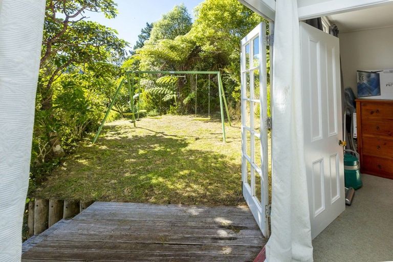 Photo of property in 62 Wyndham Road, Pinehaven, Upper Hutt, 5019