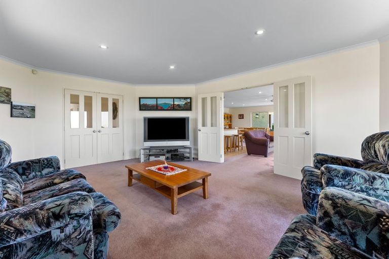 Photo of property in 107 Fuller Road, South Head, Helensville, 0874