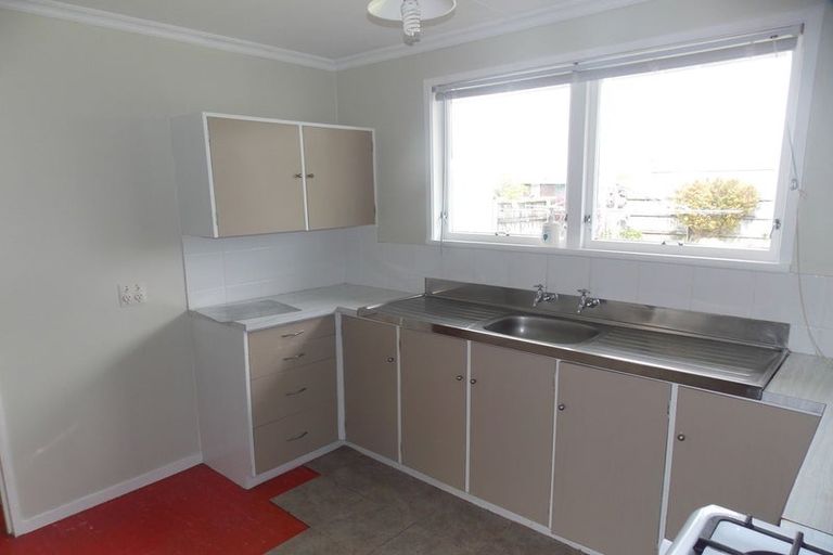 Photo of property in 52 Amberley Avenue, Westbrook, Palmerston North, 4412