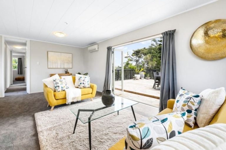 Photo of property in 109 Glengarry Road, Glen Eden, Auckland, 0602