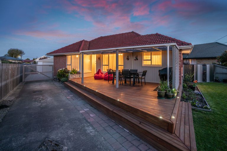 Photo of property in 26 Pembroke Street, Avondale, Christchurch, 8061