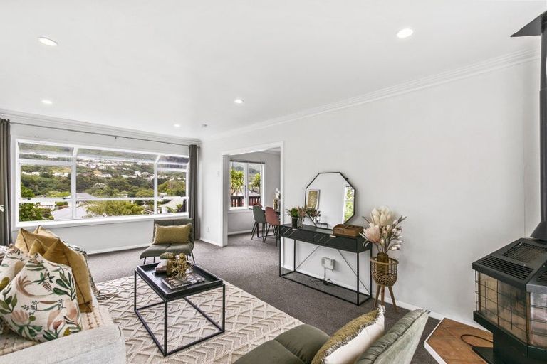 Photo of property in 18b South Street, Tawa, Wellington, 5028