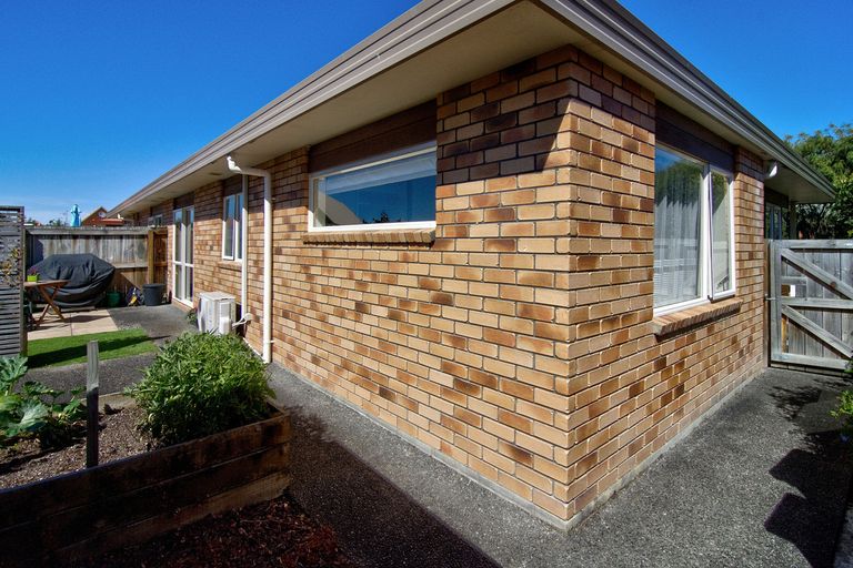 Photo of property in Holdsworth Villas, 59/2 William Donald Drive, Solway, Masterton, 5810