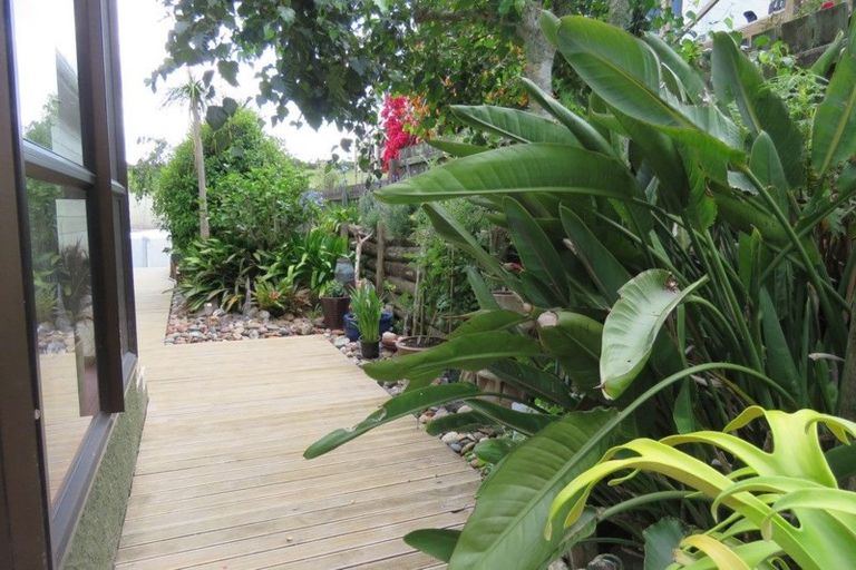 Photo of property in 29 Stratford Drive, Cable Bay, 0420