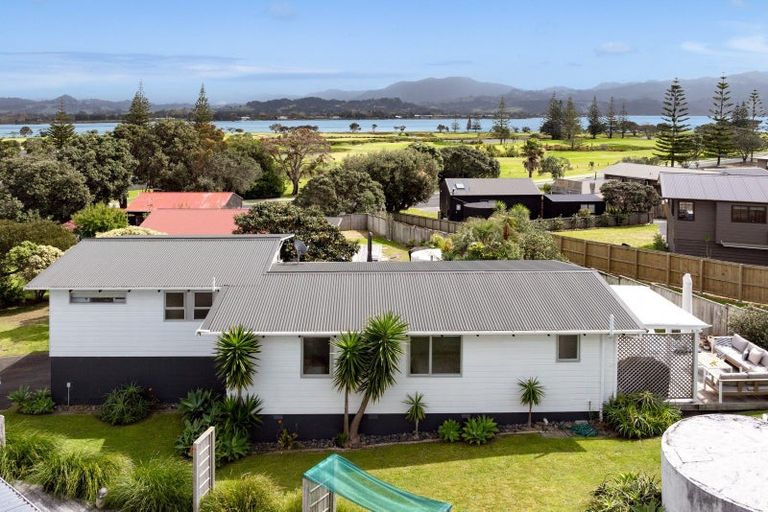 Photo of property in 22 Twilight Bay, Omaha, 0986