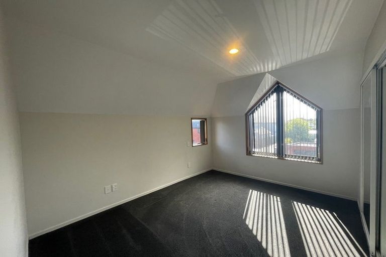 Photo of property in 158d Edgeware Road, Edgeware, Christchurch, 8013