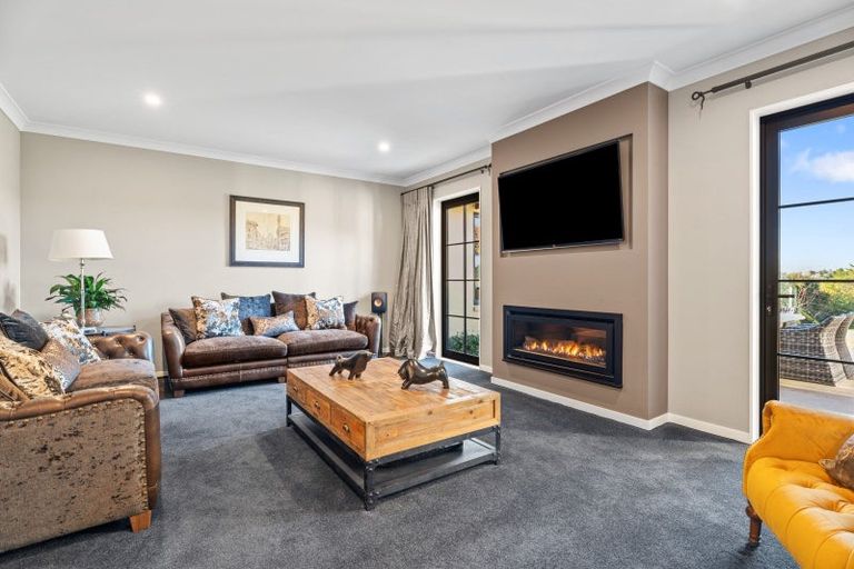 Photo of property in 61a Whitford Park Road, Whitford, Manurewa, 2576