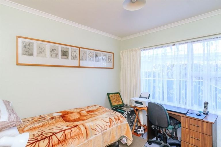 Photo of property in 10 Rosebank Avenue, Avalon, Lower Hutt, 5011
