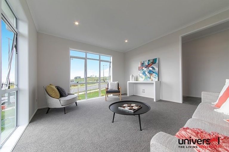 Photo of property in 41 Twin Parks Rise, Papakura, 2110
