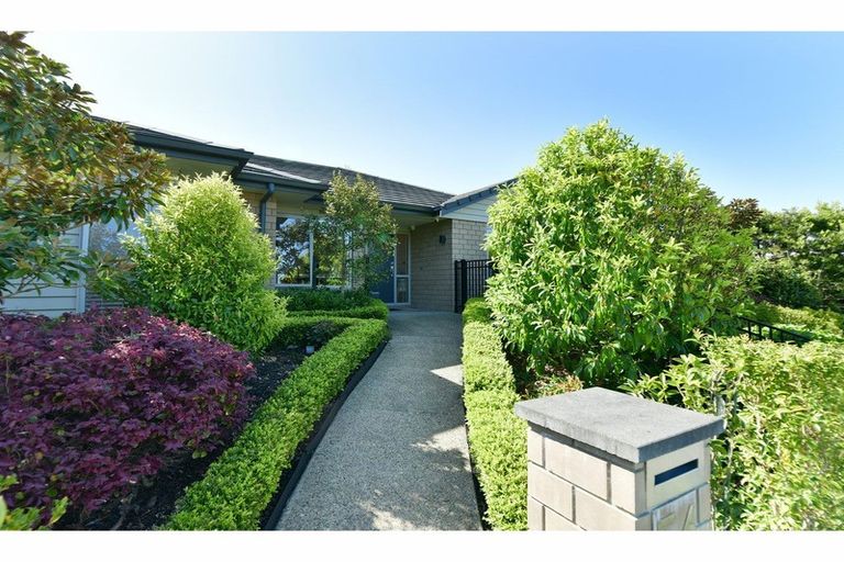 Photo of property in 69 Hillcrest Road, Hatfields Beach, Orewa, 0931
