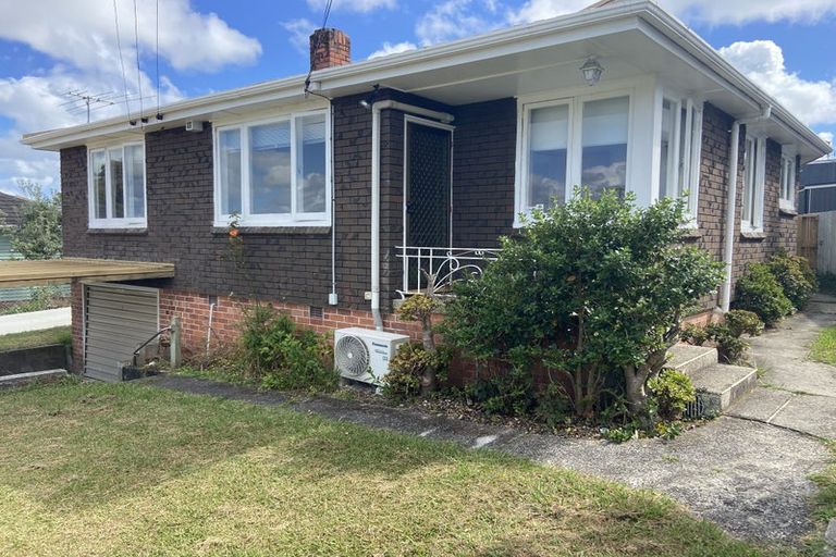 Photo of property in 14 Wharf Road, Te Atatu Peninsula, Auckland, 0610