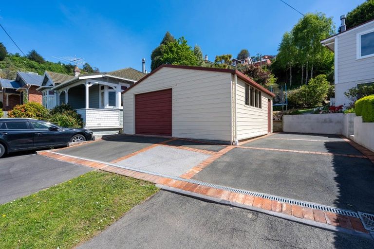 Photo of property in 2 Motu Street, Saint Clair, Dunedin, 9012