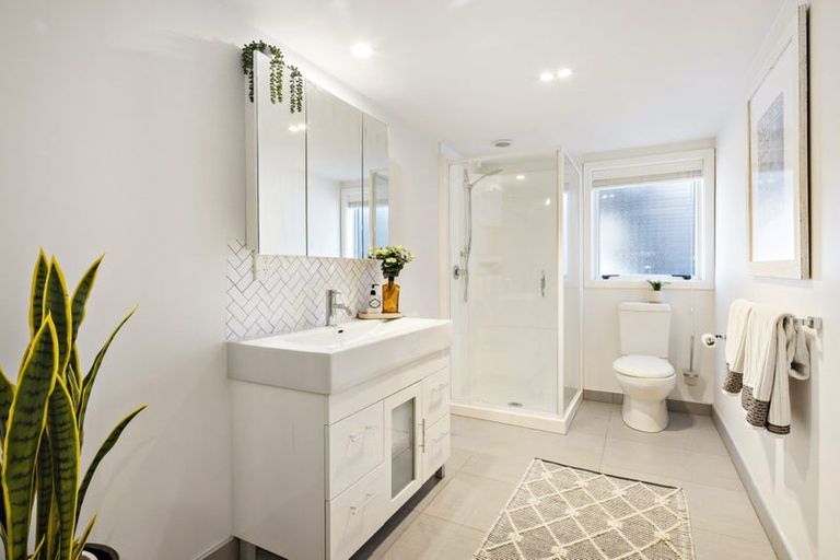 Photo of property in 30 Milne Terrace, Island Bay, Wellington, 6023