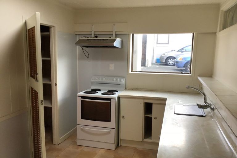 Photo of property in 17 Third Avenue, Avenues, Whangarei, 0110