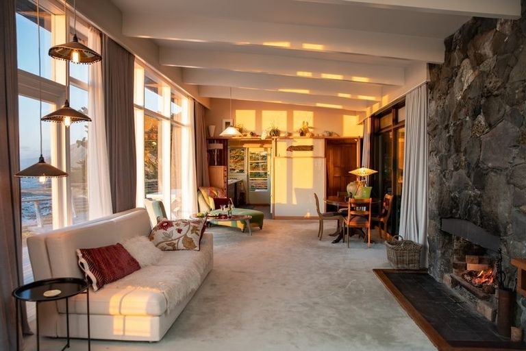 Photo of property in 16 Pa Road, Pukerua Bay, 5026