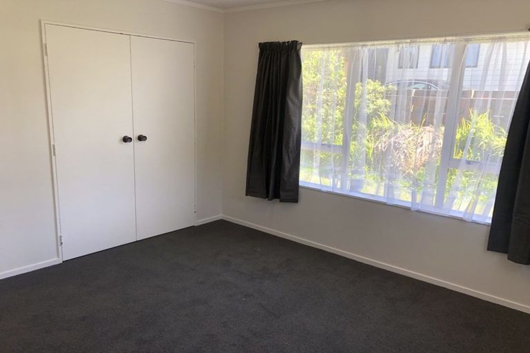 Photo of property in 13 Kaitangata Crescent, Kelson, Lower Hutt, 5010