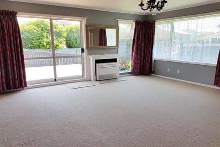 Photo of property in 20 Holyoake Crescent, Avalon, Lower Hutt, 5011