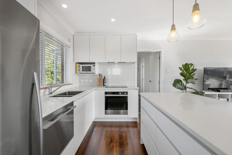 Photo of property in 3/7 Onepoto Road, Hauraki, Auckland, 0622