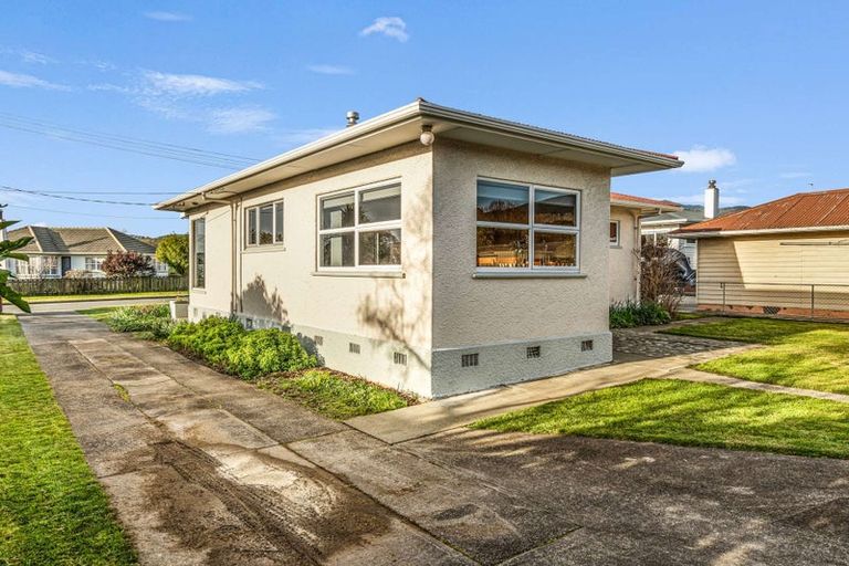 Photo of property in 15 Kea Street, Stoke, Nelson, 7011